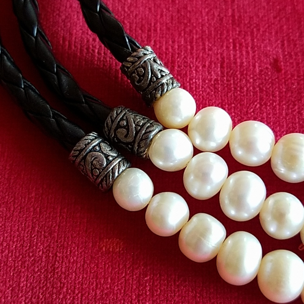 HONORA pearls & black leather sterling silver neck